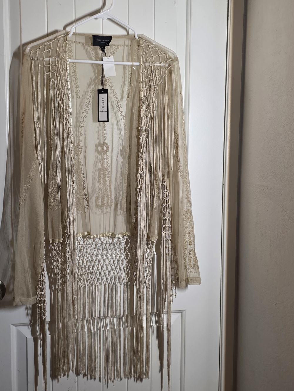 Romeo & Juliet Couture Cream Lace Fringe Kimono